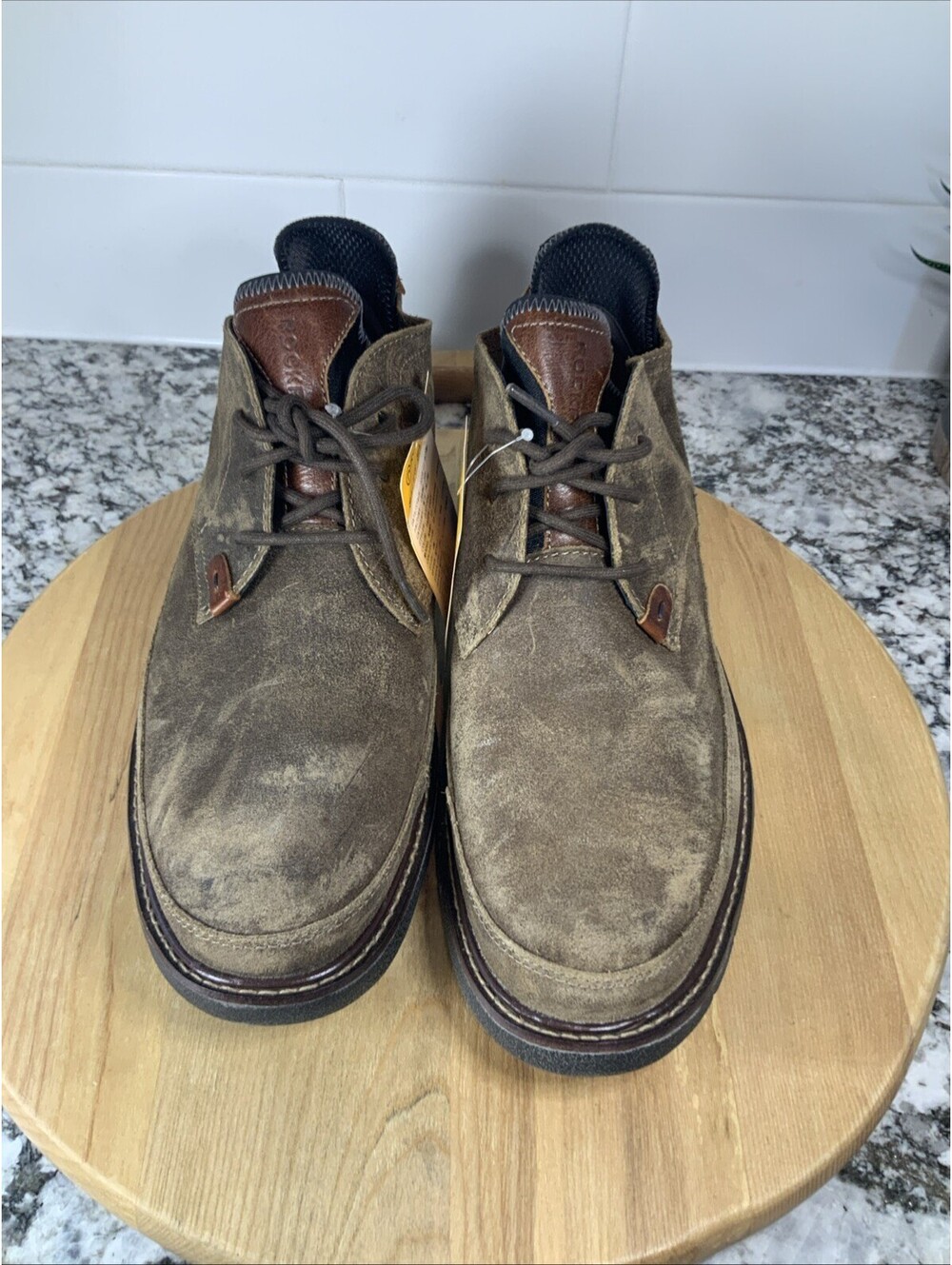 Rockport "SCG7566" distressed suede chukka boots Sz 9M #104